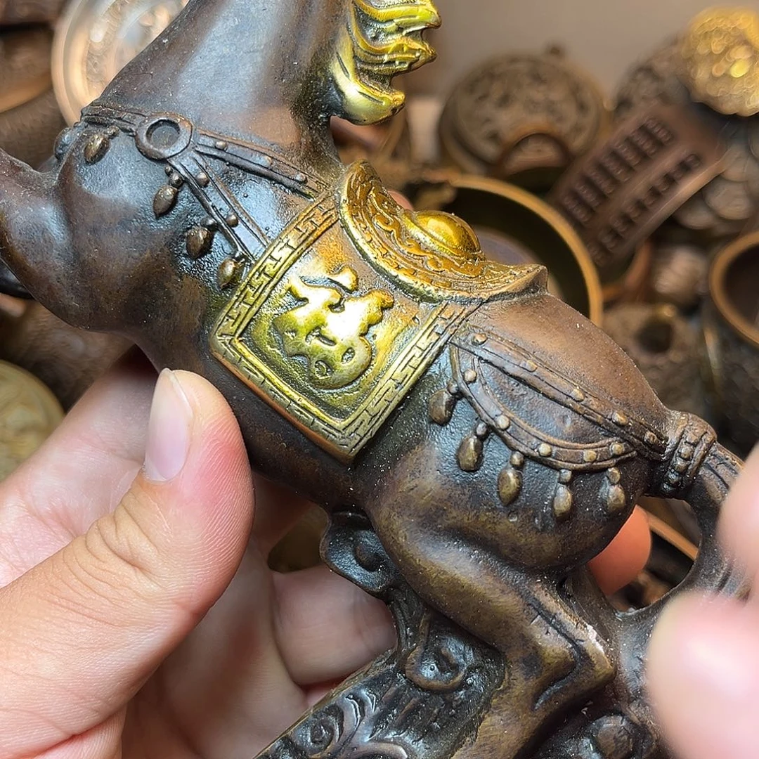 精美铜器工艺品等