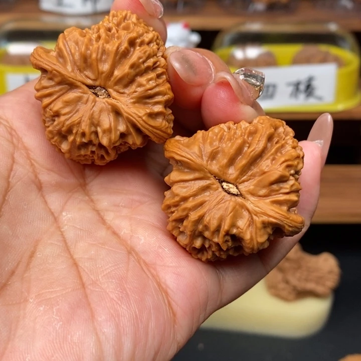 文玩核桃吊坠奔**灞39南疆石