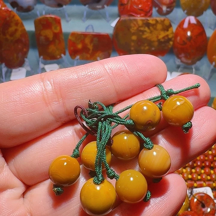 K***>玛瑙/玉髓未镶嵌珠宝半成品