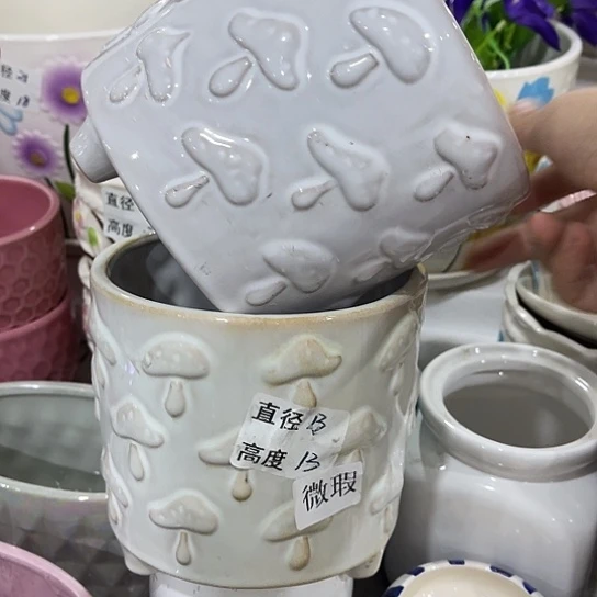 多肉绿植陶瓷花盆9.9包邮，有孔