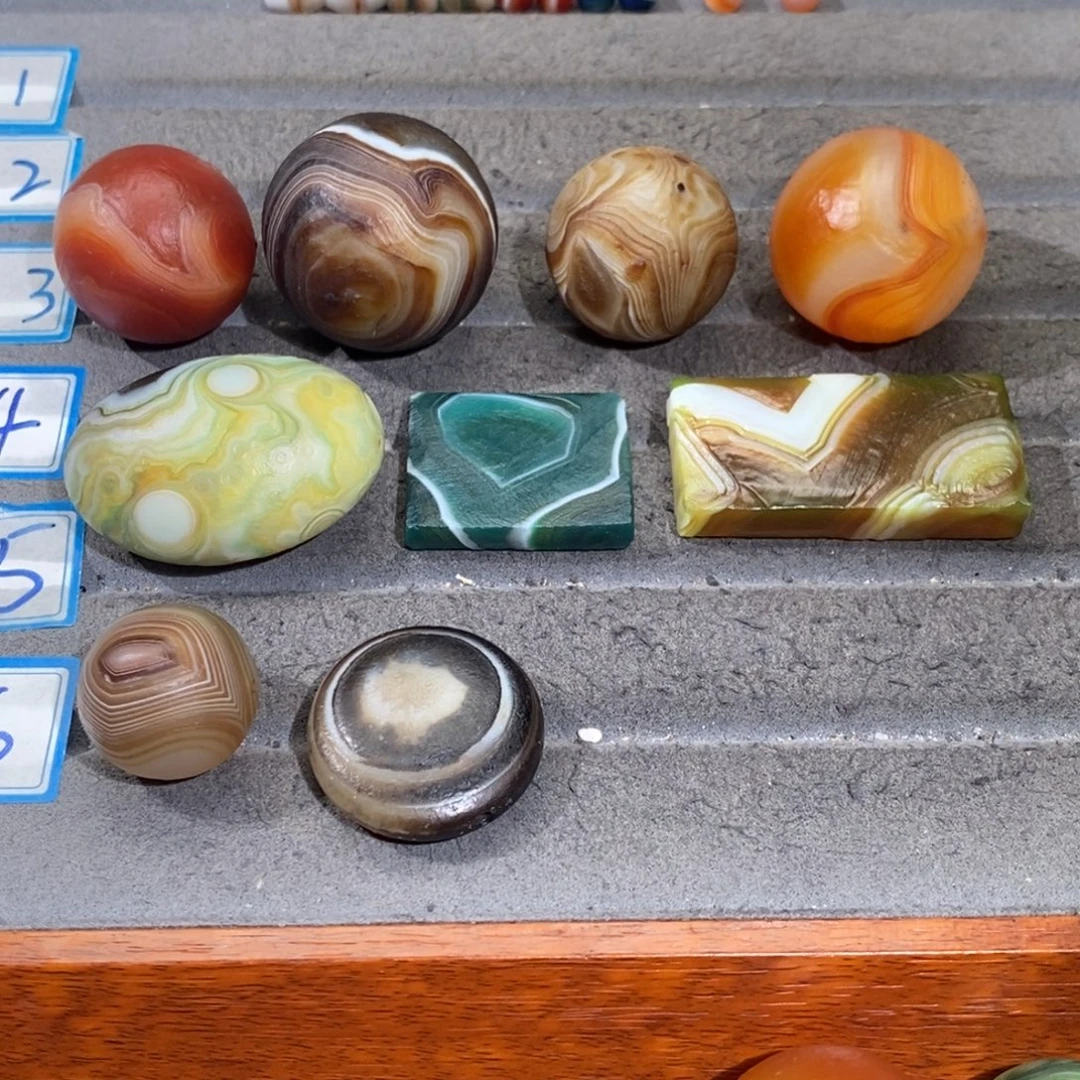 飞****玛瑙/玉髓合金颈饰