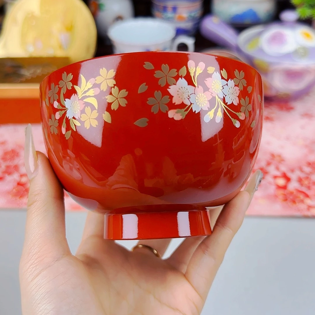 他家茶具瓷器真美！