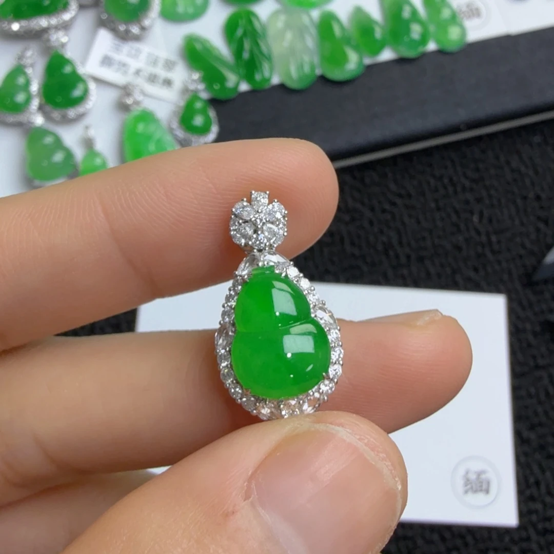 吊坠(不含链)未镶嵌翡翠葫芦