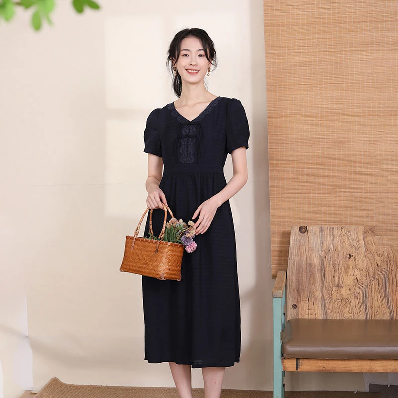 LXDLY7 布符夏季新款连衣裙刺绣花扣小V领修身中式国风女装