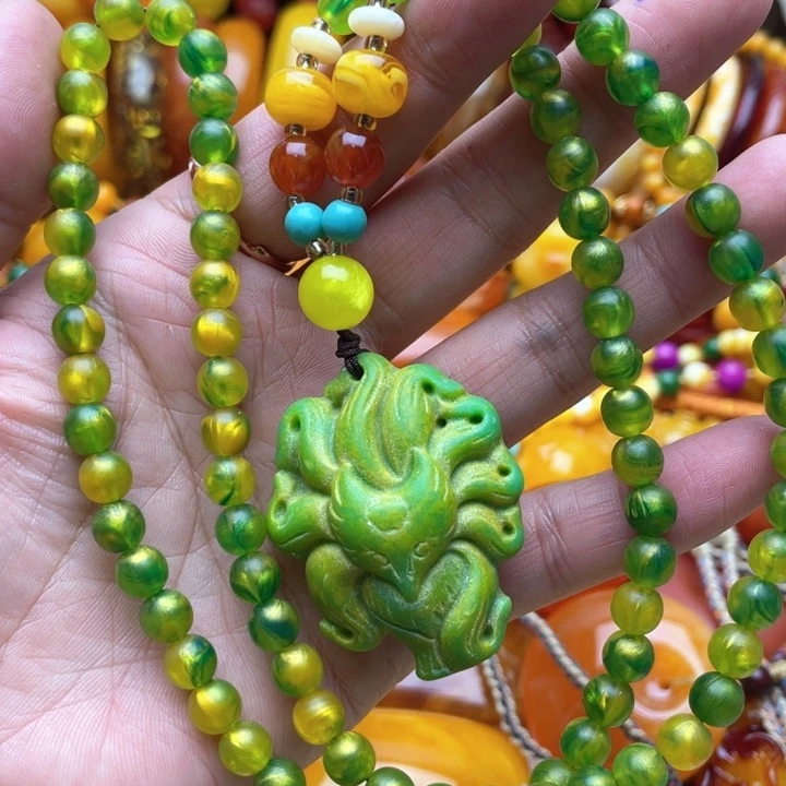 树脂制品26号九尾吊坠