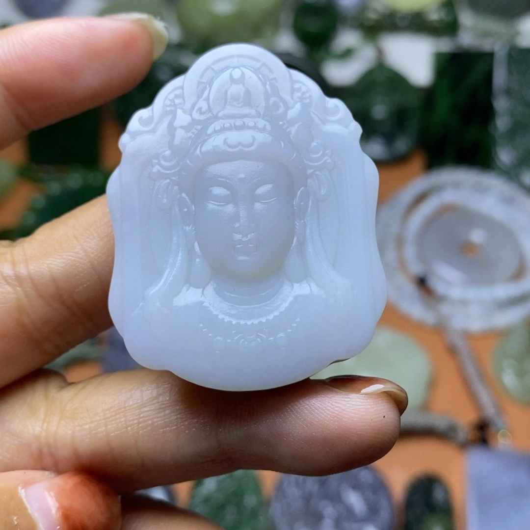 和田玉未镶嵌颈饰