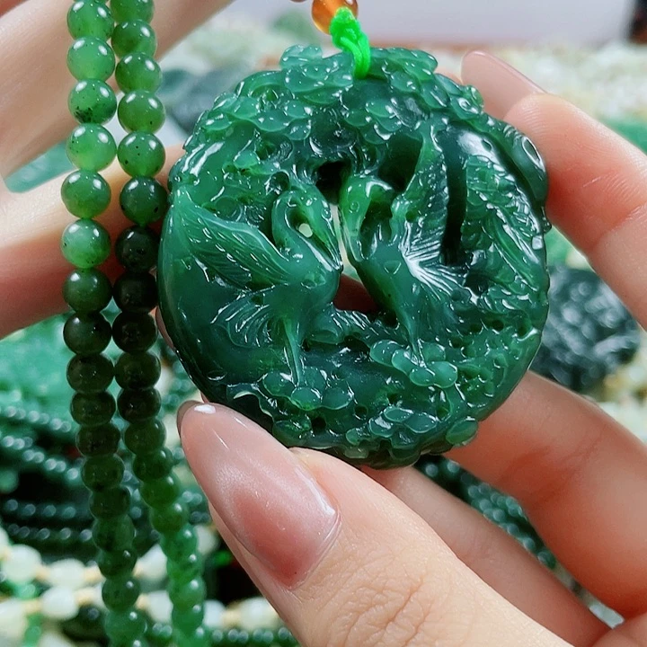 颈饰未镶嵌和田玉