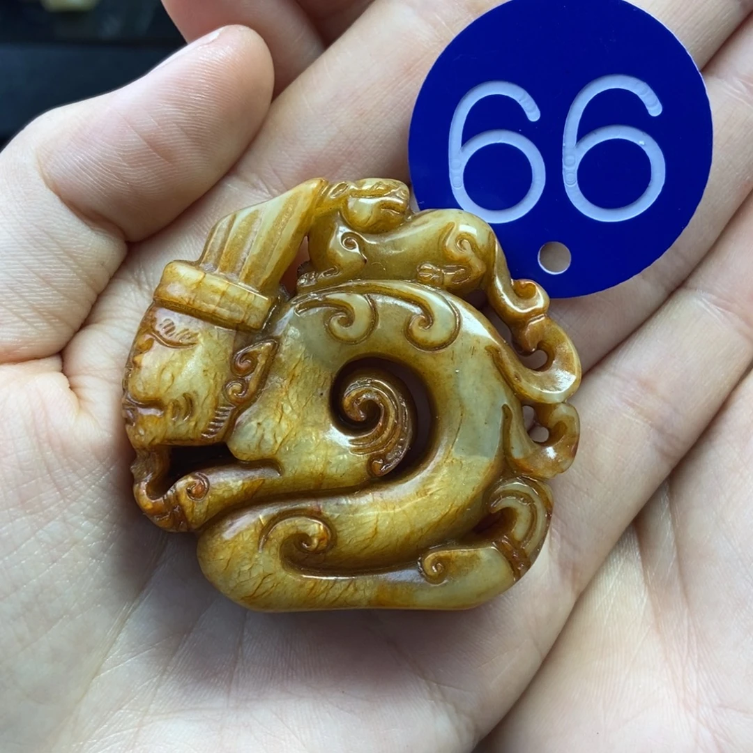 和田玉（糖玉）未镶嵌颈饰