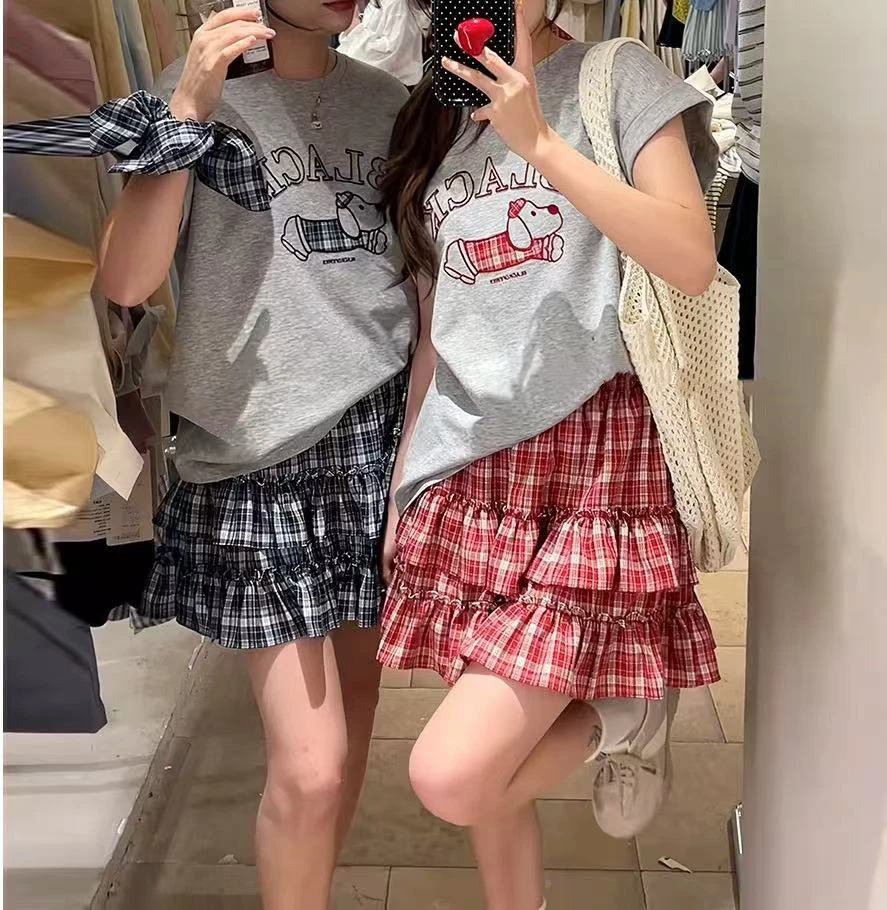 1255韩系穿搭一整套胖MM夏季新款灰色卡通印花T恤＋格纹半身裙套装