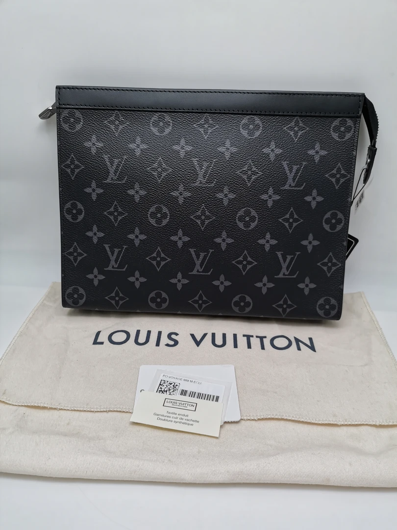 99新 LouisVuitton/路易威登 17982  LV 黑老花洗漱包 手拿包