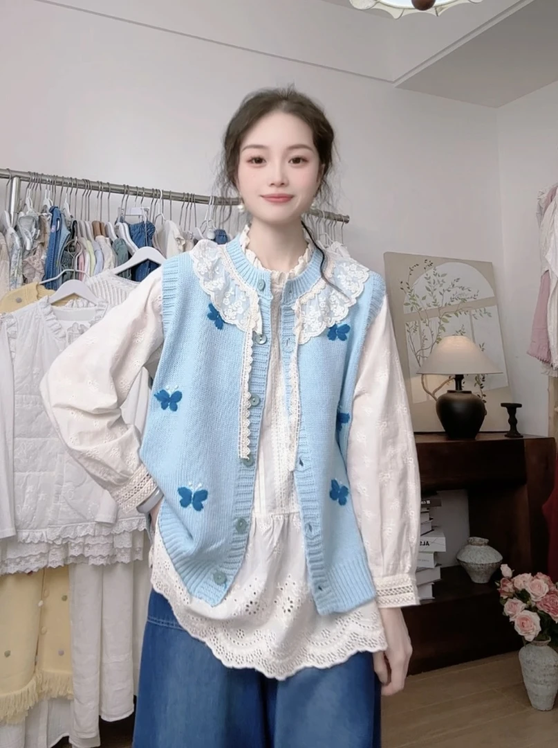 可衣-【蓝蝴蝶】25秋上新圆领花边系带开扣针织马甲甜美减龄森系