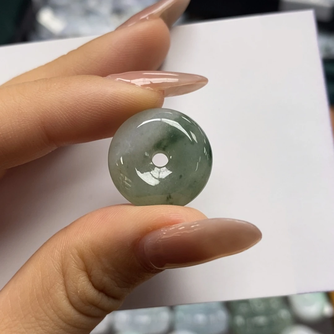 颈饰未镶嵌翡翠平安