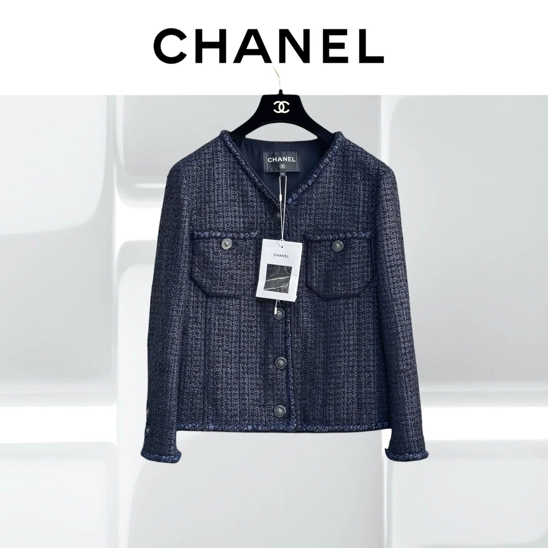 99新 Chanel/香奈儿 42码22P深蓝色编织V领外套