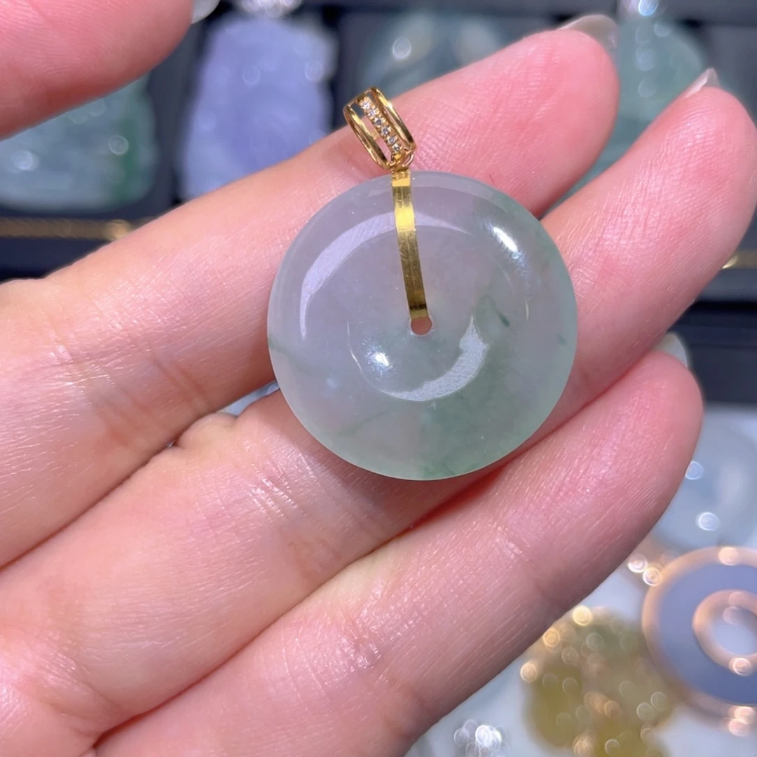 颈饰18K金镶嵌翡翠翡翠