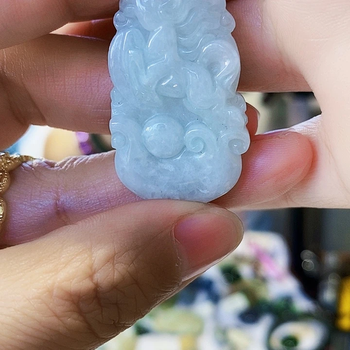 翡翠未镶嵌颈饰马