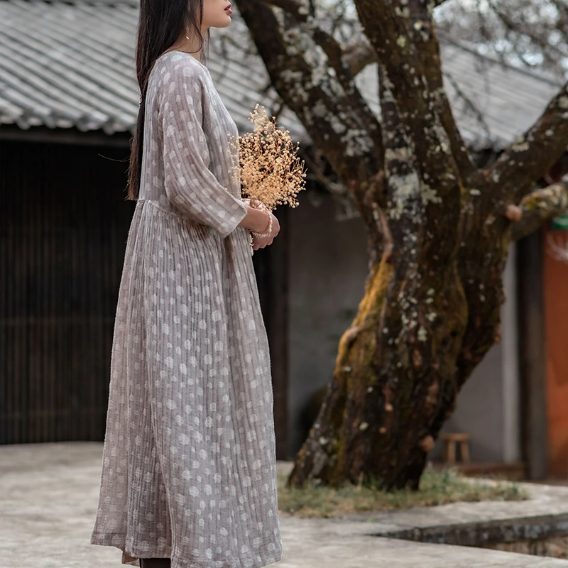 游尘衣物/跃连衣裙