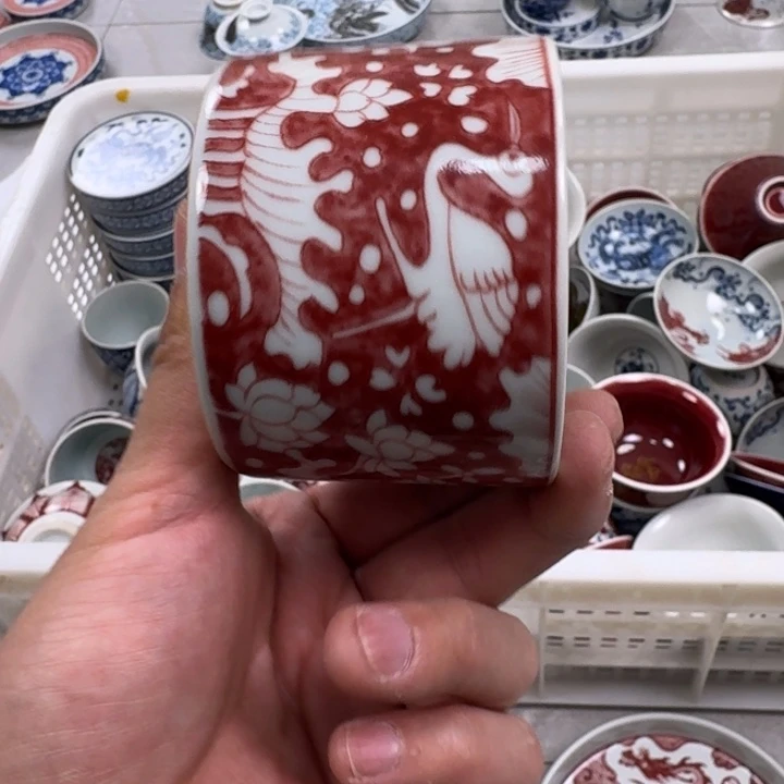 摆件釉里红一路连科直口杯