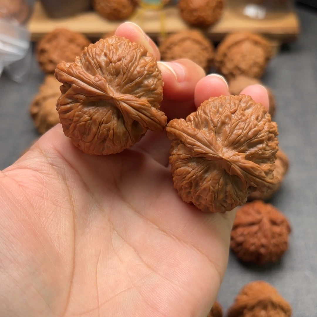 文玩核桃吊坠球白42
