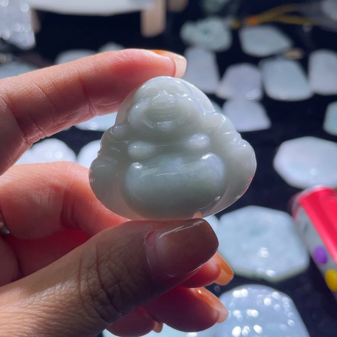 翡翠未镶嵌颈饰佛公