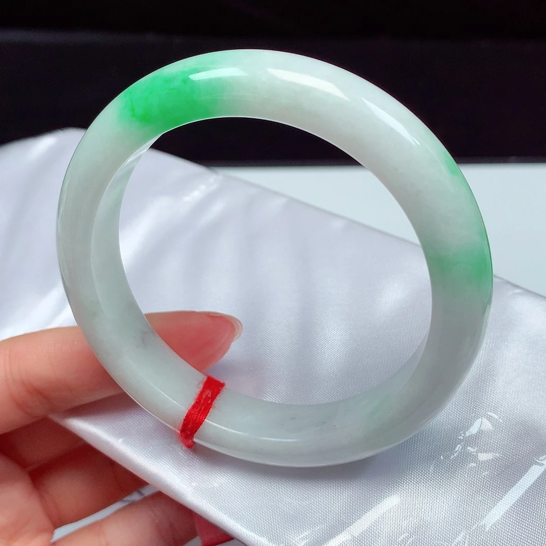 翡翠未镶嵌手镯1552