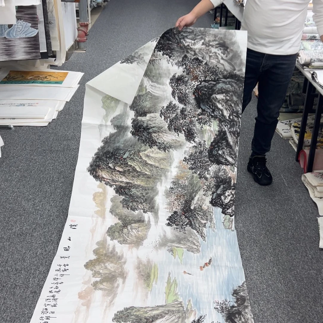 国画卖字画的小老板