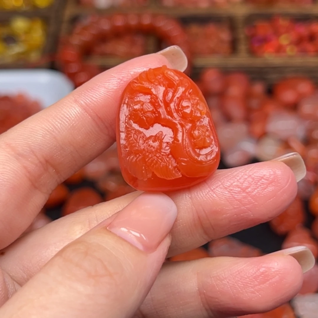 桑***晶南红玛瑙未镶嵌吊坠(不含链)