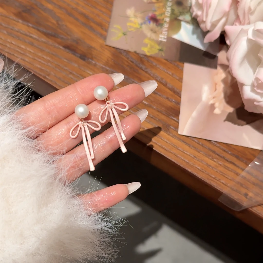 铜合金耳饰 AL5280 法式粉色蝴蝶结耳钉小众精致轻奢甜美耳环气质