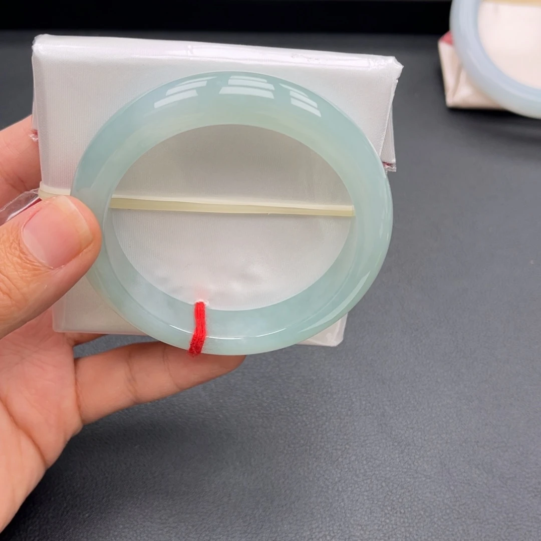 翡翠未镶嵌手镯手镯