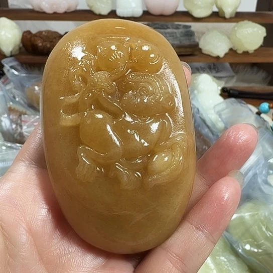 雨***8砖雕石头手把件石头手把件