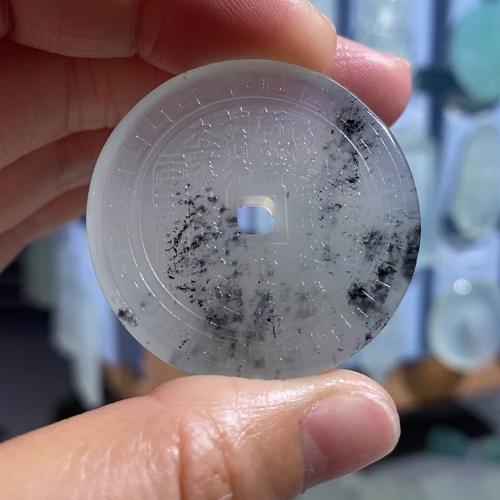 岫玉未镶嵌吊坠吊坠