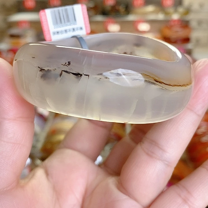 玛瑙/玉髓手镯未镶嵌名**际