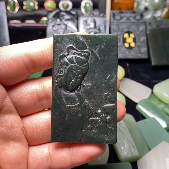 和田玉未镶嵌颈饰