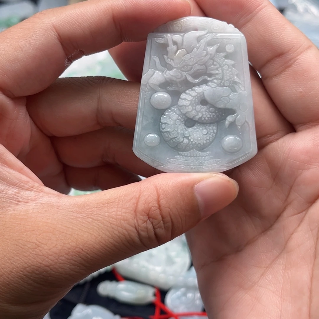 翡翠未镶嵌颈饰天然翡翠A货