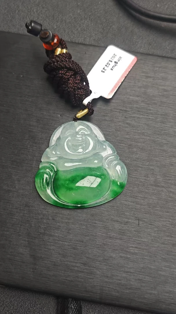 YY16翡翠常规吊坠【邂逅翡翠高冰吊坠，冰透绿意，开启浪漫时光】