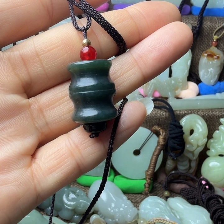 和田玉（糖玉）未镶嵌挂件