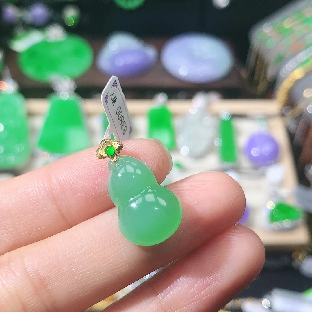 吊坠(不含链)18K金镶嵌翡翠