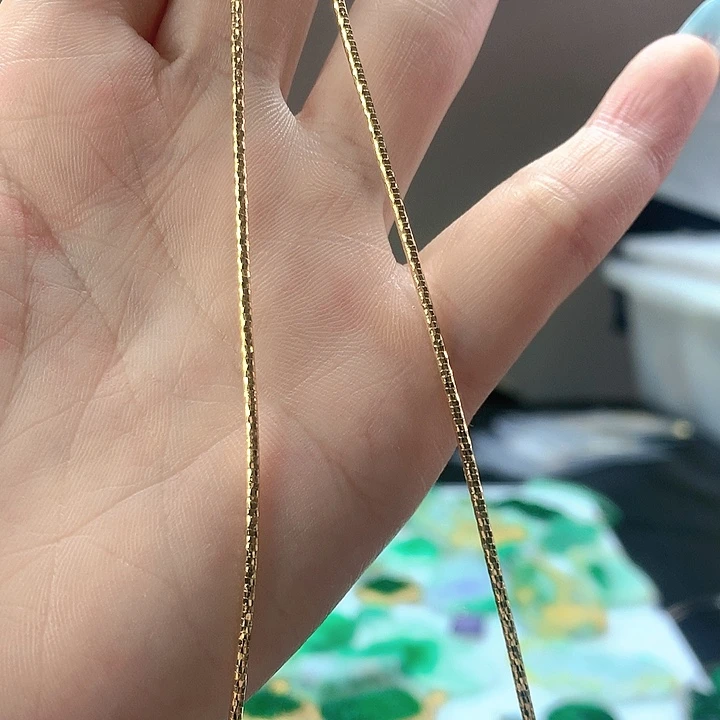 翡翠未镶嵌颈饰项圈