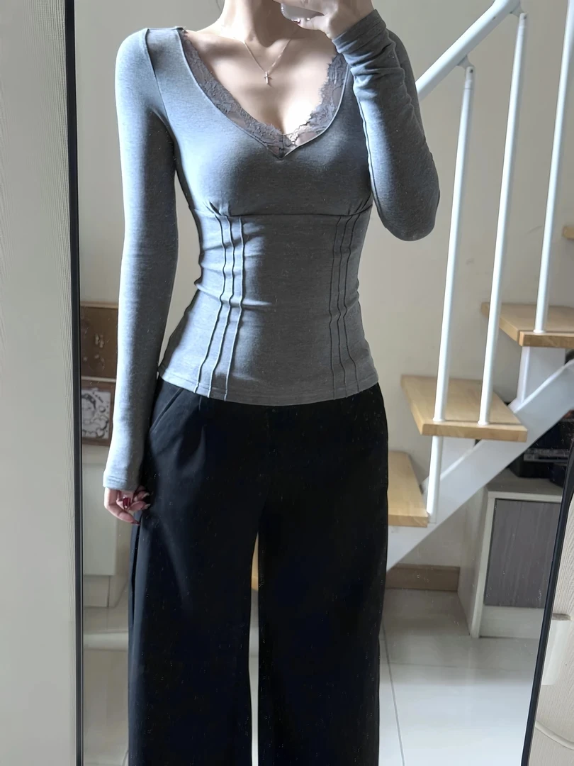 韩系辣妹性感后背蕾丝内搭长袖打底衫女秋冬新款上衣独特漂亮小衫