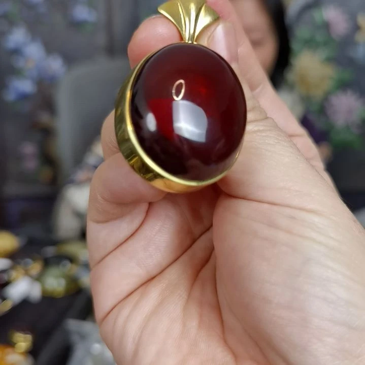 琥珀颈饰银S925镀金镶嵌