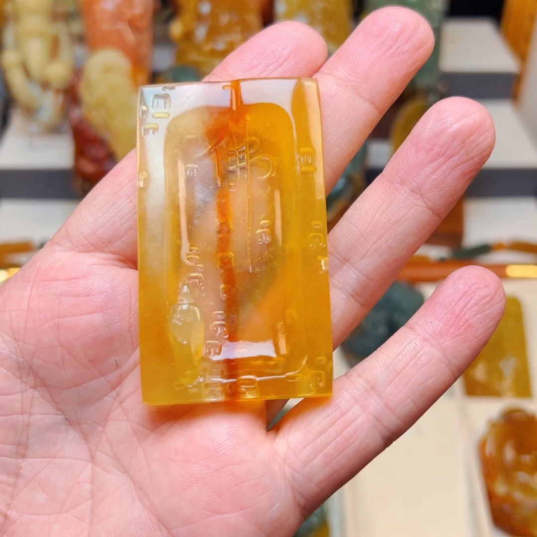 小***总未镶嵌蛇纹石玉颈饰
