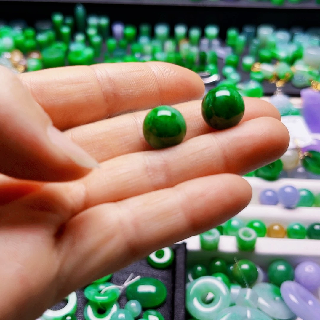 翡翠散珠卡12.2mm圆珠一对