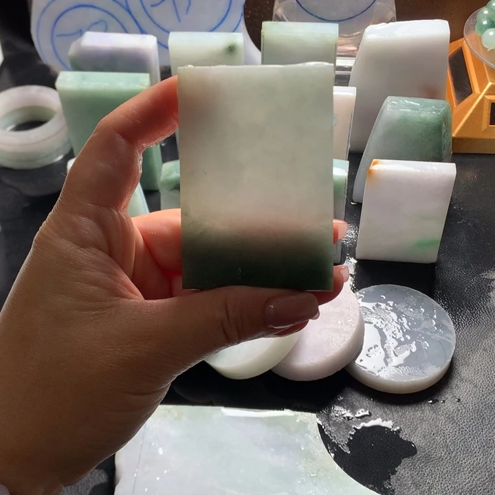 定制翡翠未镶嵌包工包料3