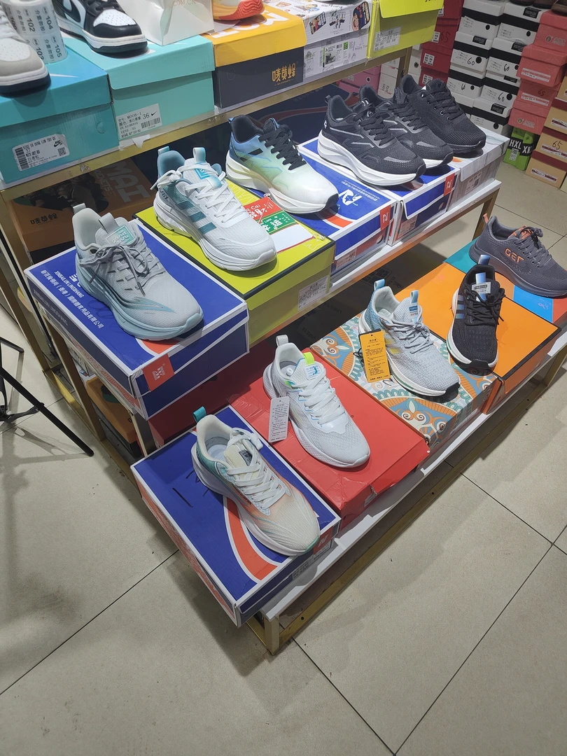 实体特价童鞋no退