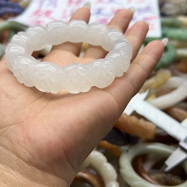 未镶嵌手镯石英岩玉喜*