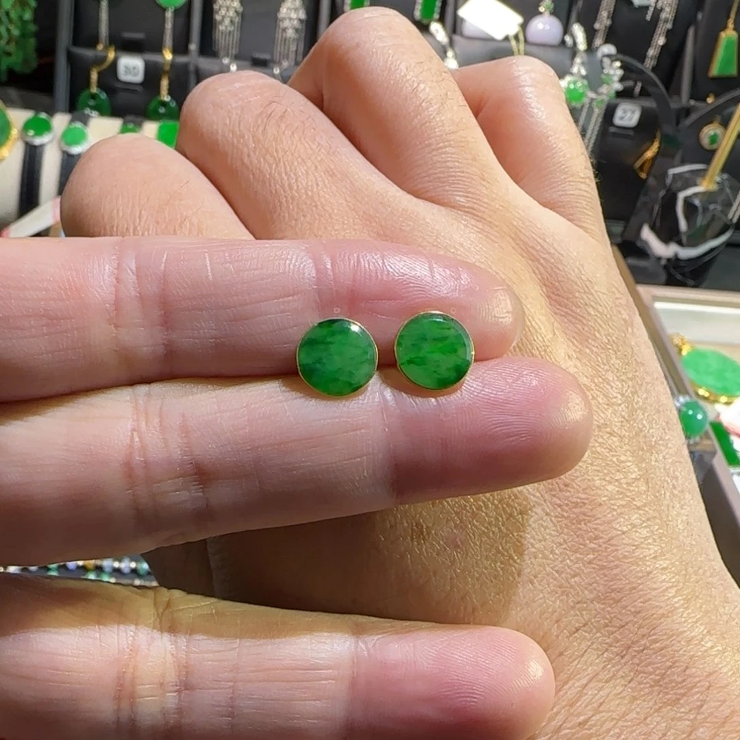 翡翠18K金镶嵌颈饰耳钉