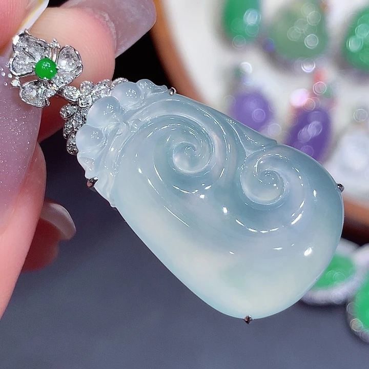 翡翠18K金镶嵌吊坠(不含链)