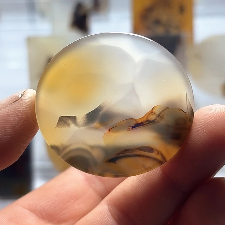 晒***鼠玛瑙/玉髓颈饰未镶嵌