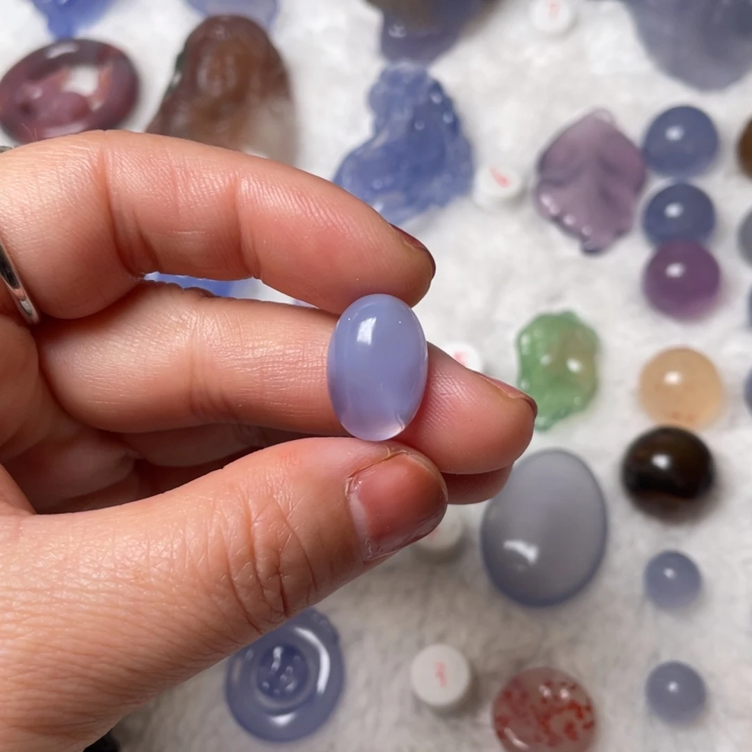 玛瑙/玉髓未镶嵌颈饰蓝玛瑙蛋面