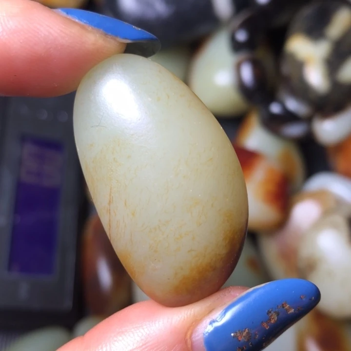 和田玉未镶嵌珠宝奇石