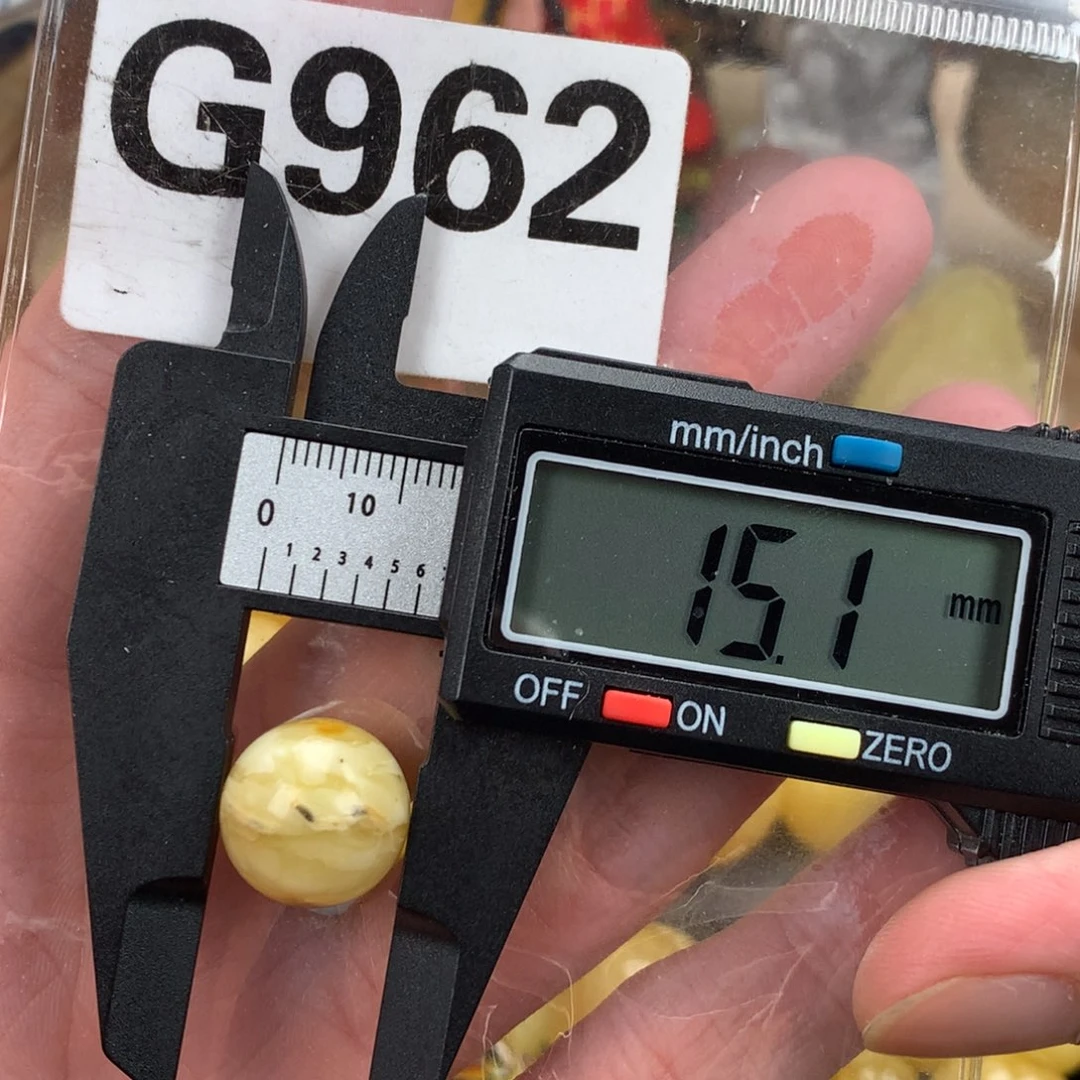 蜜蜡未镶嵌珠宝奇石裸石